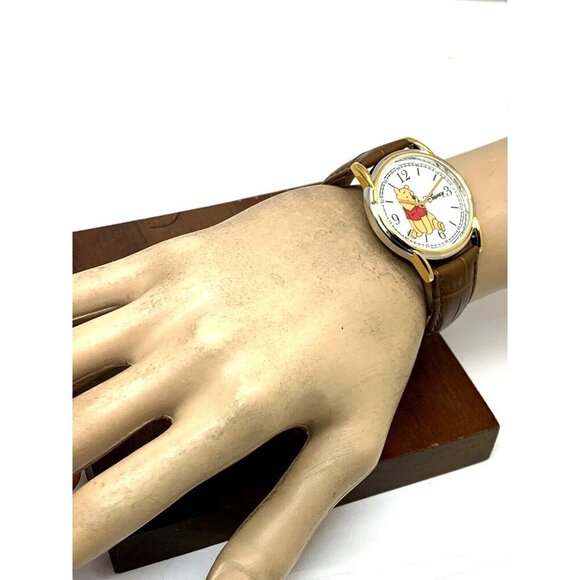 Disney Winnie the Pooh Women's Watch White Dial Quartz Brown Leather W000545 - Picture 4 of 13